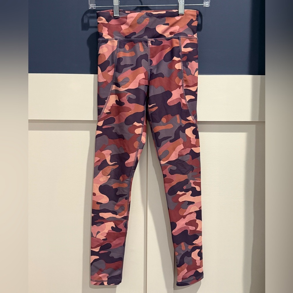 Old Navy Kids Camouflage Leggings - Pink and Purple size L 10-12